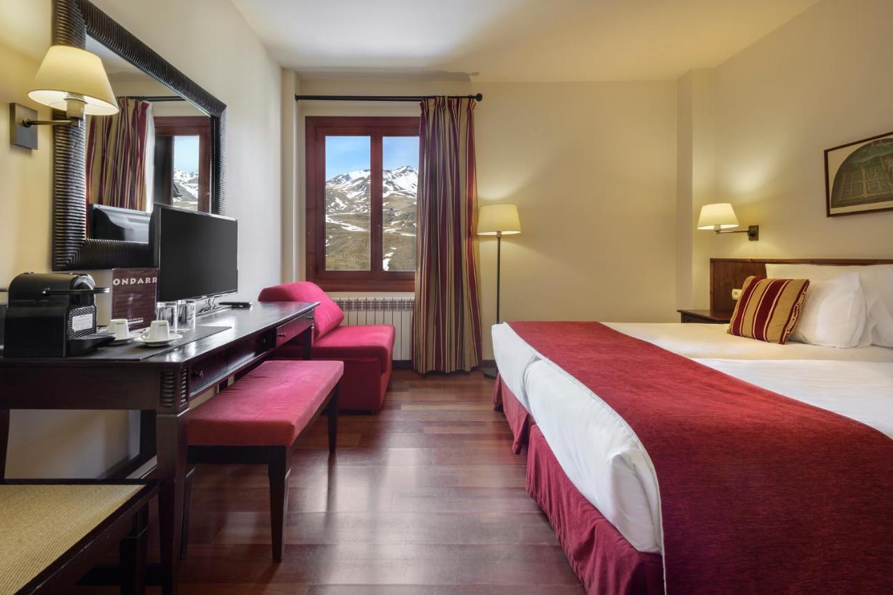 פורמיגל Hotel Saliecho מראה חיצוני תמונה