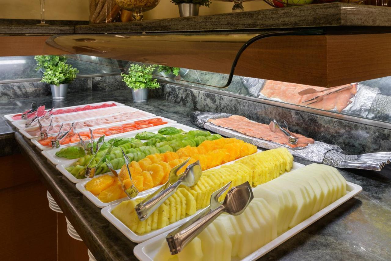 פורמיגל Hotel Saliecho מראה חיצוני תמונה