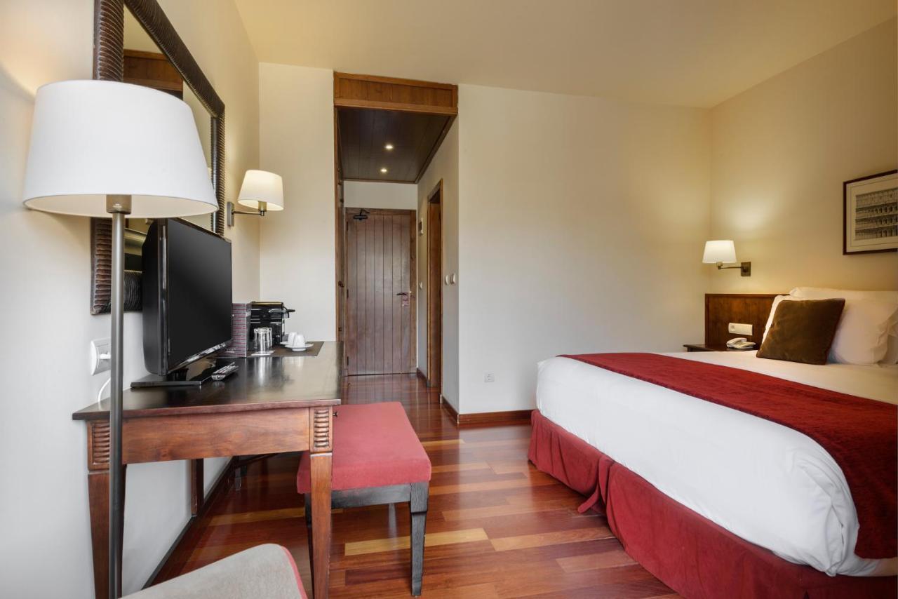 פורמיגל Hotel Saliecho מראה חיצוני תמונה