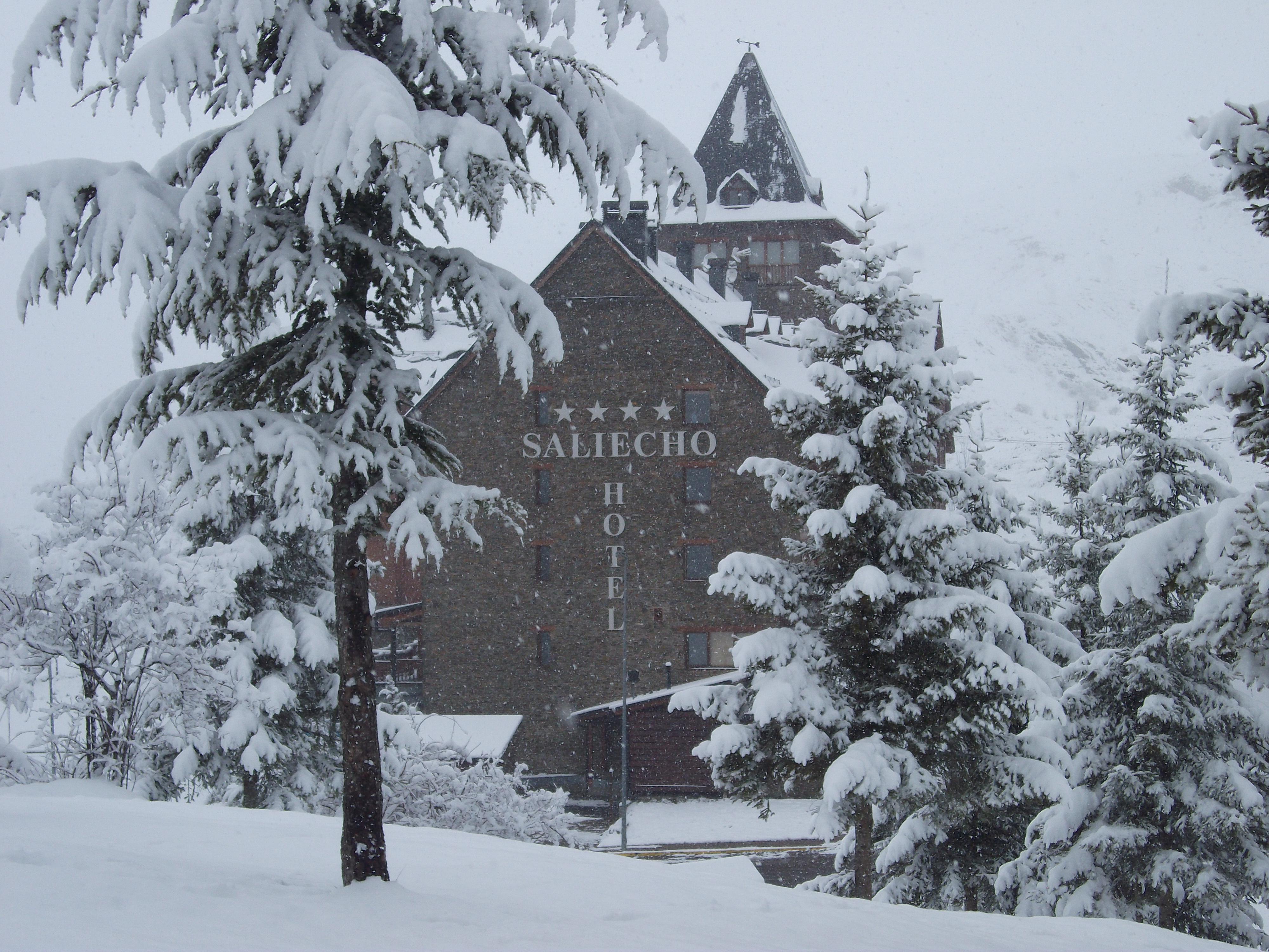 פורמיגל Hotel Saliecho מראה חיצוני תמונה